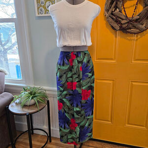 Vintage Women's Amanda Smith Floral Maxi Skirt Size 10 Petite Black Blue Red